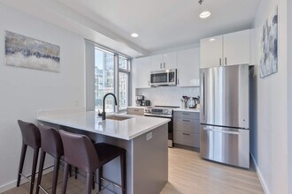 250 Kendall St, Unit FL4-ID1461790P in Cambridge, MA - Foto de edificio - Building Photo