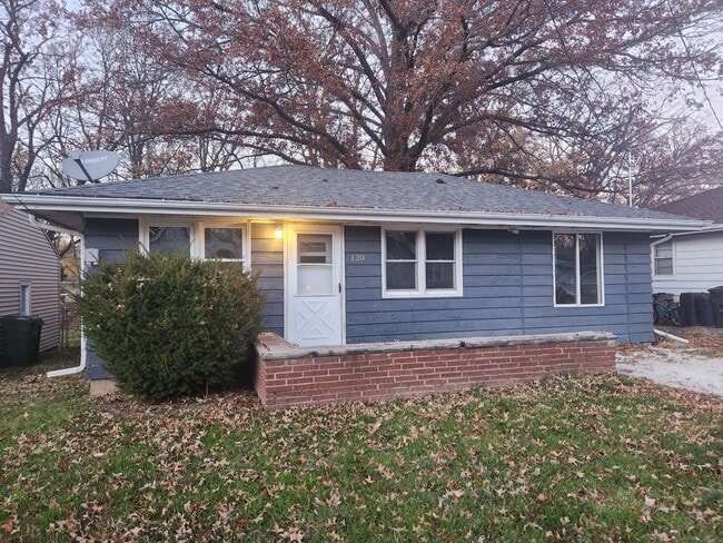 property at 120 W Forest Ave