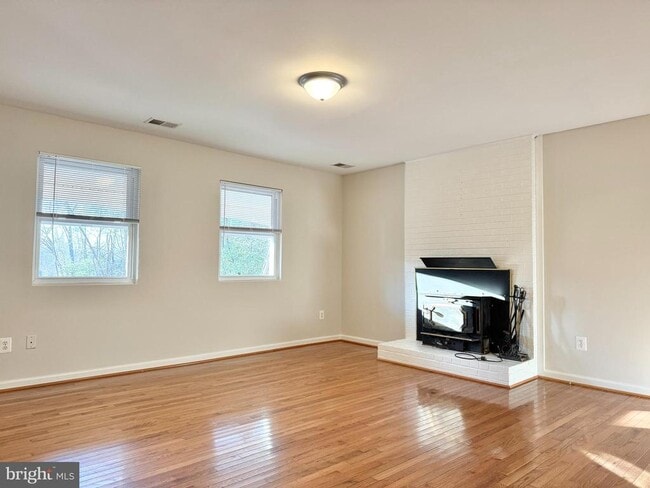 property at 4 St James Ct