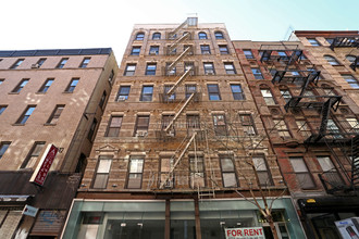 43-45 Orchard St in New York, NY - Foto de edificio - Building Photo