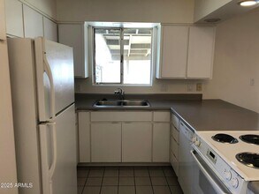 718 E Granada Dr in Tempe, AZ - Building Photo - Building Photo