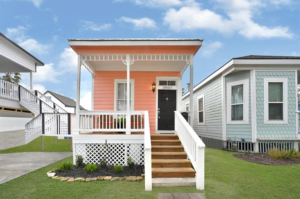 3907 Ursuline St in Galveston, TX - Building Photo