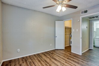 Chula Vista Apartments in Arlington, TX - Building Photo - Building Photo