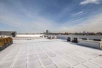 132 Mallory in Jersey City, NJ - Building Photo - Building Photo