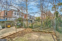 4211 Parrish St photo'