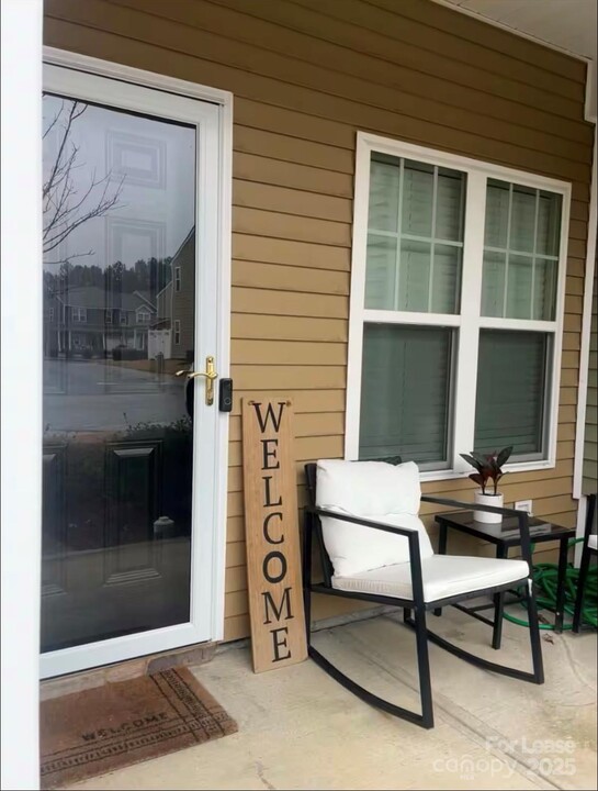 15217 Wrights Crossing Dr in Charlotte, NC - Building Photo