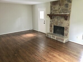 3861 Overton Manor Ln in Vestavia Hills, AL - Building Photo - Building Photo