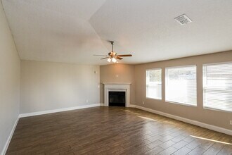 4538 Song Sparrow Dr in Middleburg, FL - Building Photo - Building Photo