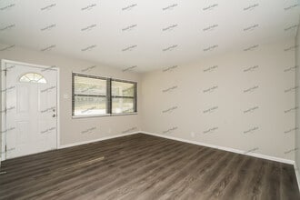 10835 Antrill Dr in St. Louis, MO - Building Photo - Building Photo