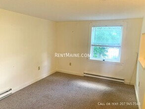 29 Chamberlain St in Brewer, ME - Building Photo - Building Photo