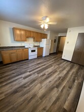 Summerset Apartments 1 & 2 in Fargo, ND - Building Photo - Building Photo