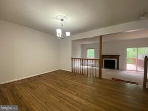151 Sulgrave Ct in Sterling, VA - Building Photo - Building Photo