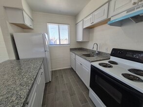 Patio Apartments in Yuma, AZ - Building Photo - Building Photo