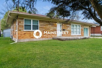 5505 W Pages Ln in Louisville, KY - Building Photo - Building Photo
