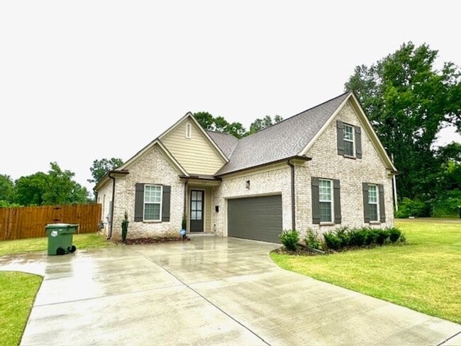 5155 North Ave in Millington, TN - Building Photo - Building Photo