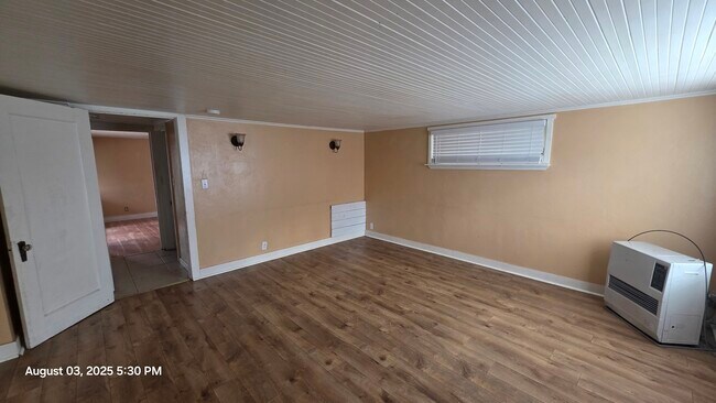 557 S Weed Blvd in Weed, CA - Building Photo - Building Photo