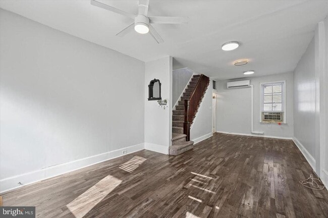 property at 1039 W Russell St