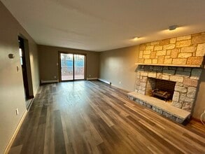 135 Allison Dr in Torrington, CT - Building Photo - Building Photo