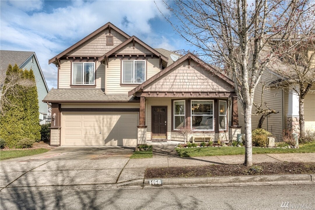 1468 NE Jade St in Issaquah, WA - Building Photo