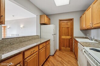 431 S Dearborn St, Unit 1203 in Chicago, IL - Building Photo - Building Photo