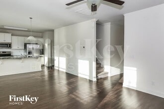 9343 Sloan Forest Dr in Charlotte, NC - Foto de edificio - Building Photo