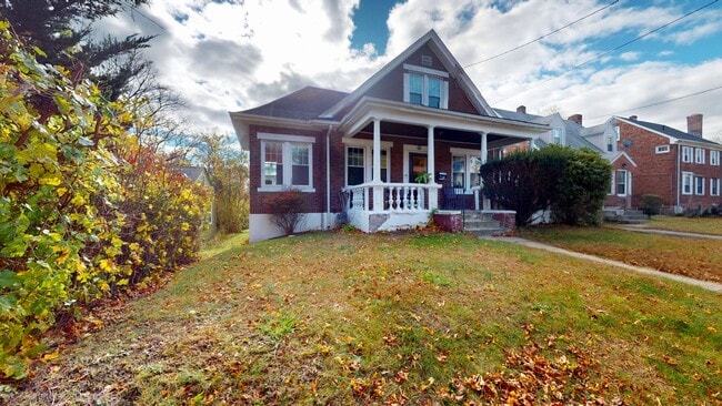 217 Tower Ave in Hartford, CT - Building Photo - Building Photo