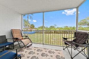 5700 NW 2nd Ave in Boca Raton, FL - Building Photo