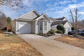 4 Maravista Ave in Greenville, SC - Foto de edificio - Building Photo