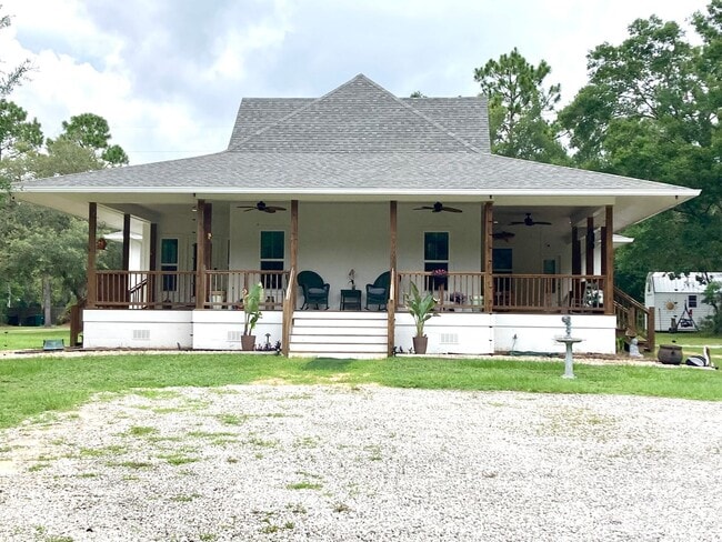 6687 W 7 Rivers Dr in Crystal River, FL - Building Photo - Building Photo