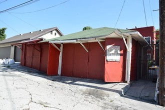 113-115 1/2 Robinson St in Los Angeles, CA - Building Photo - Building Photo