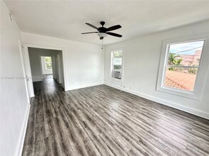 2369 NW Flagler Terrace in Miami, FL - Building Photo - Building Photo