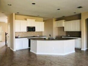 5916 Summerwood Dr in Grand Prairie, TX - Building Photo - Building Photo
