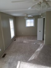 1302 Clay St, Unit 1304 in Midland, MI - Building Photo - Building Photo