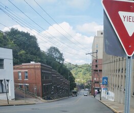 528-542 1/2 Evans St in McKeesport, PA - Building Photo - Building Photo