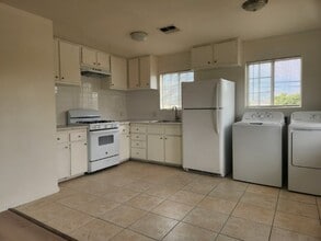 4932 S Slauson Ave, Unit C in Culver City, CA - Building Photo - Building Photo