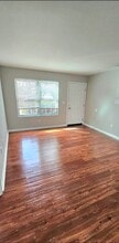204 Cherry St in Milford, CT - Building Photo - Building Photo