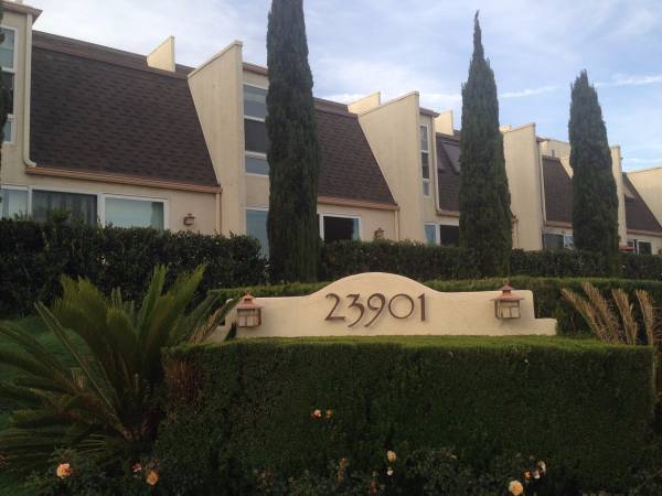 23901 Civic Center Way, Unit Malibu in Malibu, CA - Foto de edificio - Building Photo