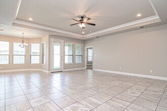 6014 Sunrise Way in Midland, TX - Building Photo - Building Photo
