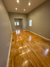 5906 S La Salle St in Chicago, IL - Building Photo - Building Photo