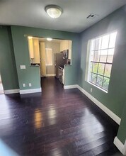 10341 Azuaga St, Unit 247 in San Diego, CA - Foto de edificio - Building Photo