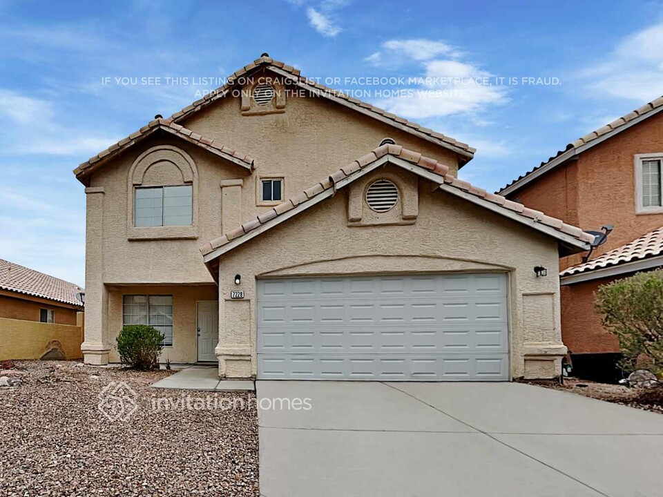 7228 London Bridge Ave in Las Vegas, NV - Building Photo