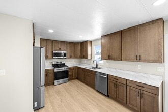 34830 Lyn Ave in Hemet, CA - Building Photo - Building Photo