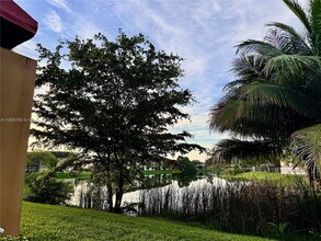 15560 SW 80th St in Miami, FL - Building Photo - Building Photo