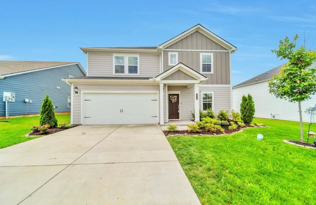 4022 Arrowleaf Ln in Antioch, TN - Foto de edificio