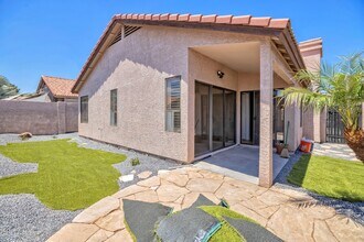 4531 E Amberwood Dr in Phoenix, AZ - Building Photo - Building Photo