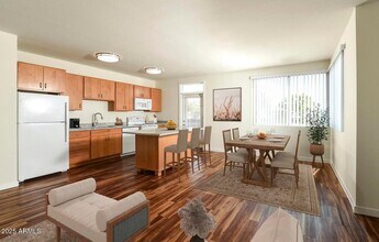 16985 W Van Buren St, Unit 3 in Goodyear, AZ - Building Photo - Building Photo