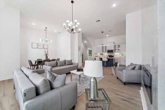 property at 2122 Oatfield Dr