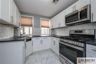 305 Pershing Ave in Carteret, NJ - Building Photo - Building Photo