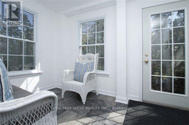 730 Logan Ave in Toronto, ON - Building Photo - Building Photo