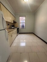 110-11 101st Ave in Queens, NY - Building Photo